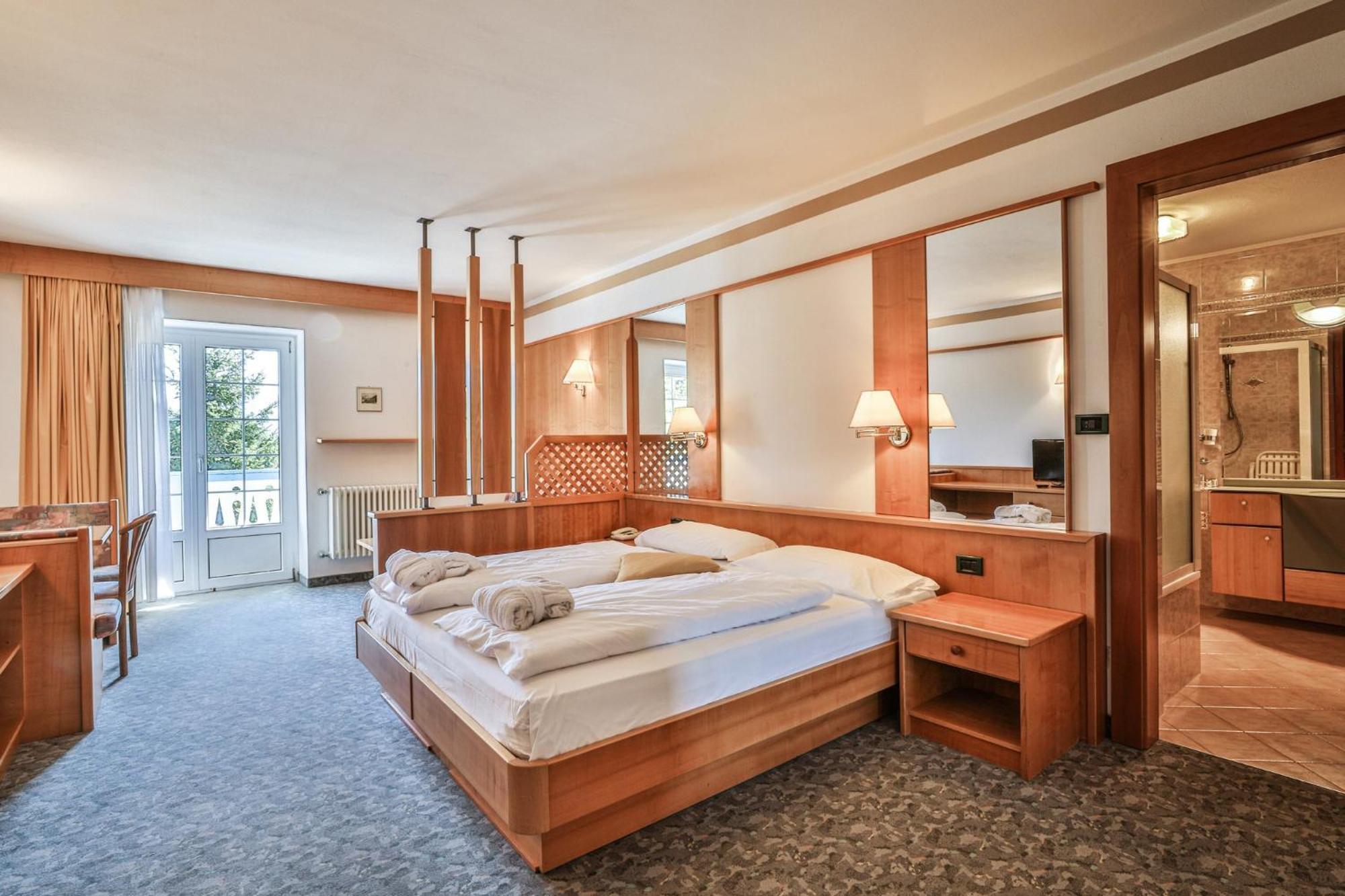Mytime Hotels Savoy Vigo di Fassa Oda fotoğraf