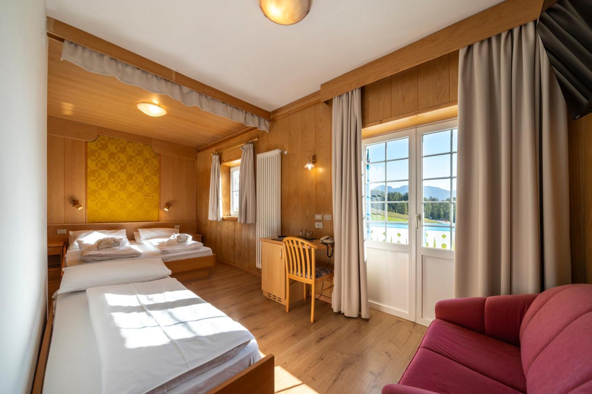Mytime Hotels Savoy Vigo di Fassa Dış mekan fotoğraf